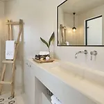 White&co. La Torre Villa