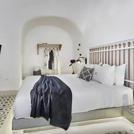 White & Co. La Torre