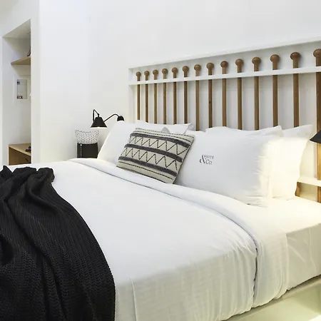 White & Co. La Torre