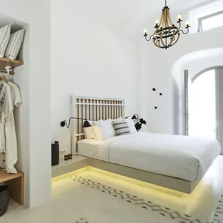 White & Co. La Torre