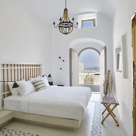 White & Co. La Torre Villa