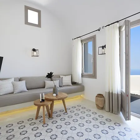 White & Co. La Torre * Pýrgos