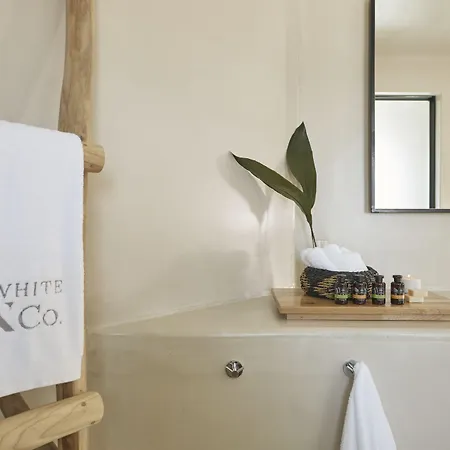 Villa White & Co. La Torre