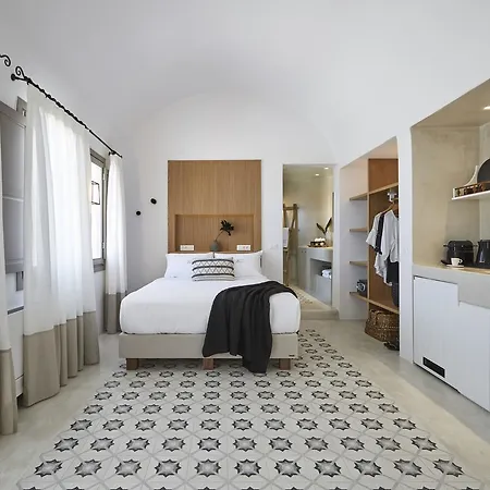 White & Co. La Torre Villa Pýrgos