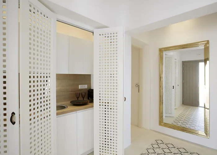 White & Co. La Torre Villa Pyrgos Kallistis