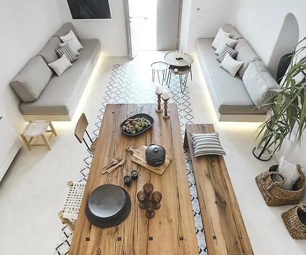 White & Co. La Torre Villa *