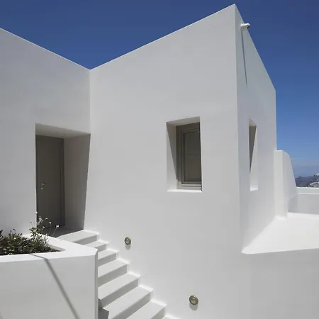 White & Co. La Torre * Pýrgos