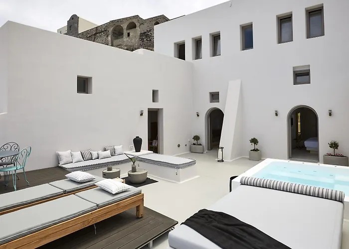 White & Co. La Torre Villa *